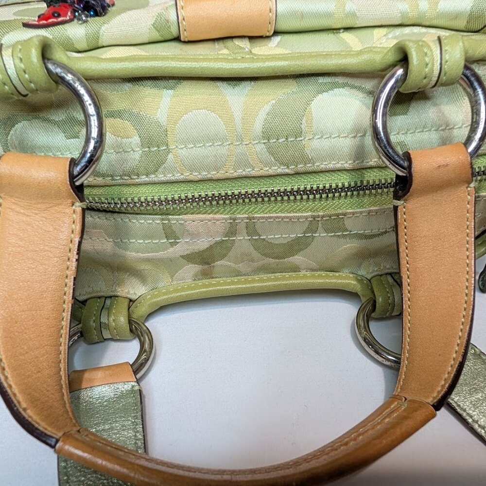 Coach Soho Optic Ladybug Handbag Signature Canvas Vintage RARE - Picture 10 of 15